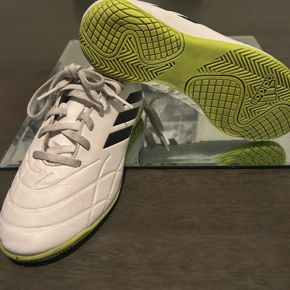 Kids size 2 Adidas indoor Turf shoes.